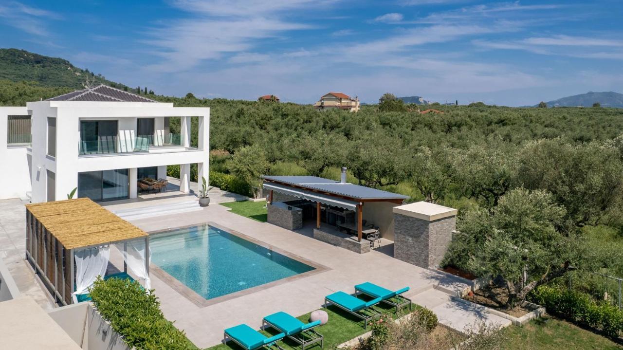 Antonia - Luxurious Serenity With Private Pool, By Zantewize *