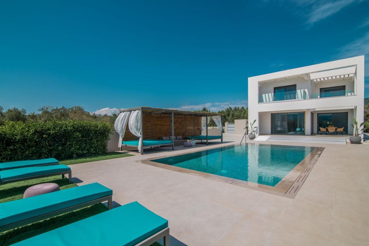 Antonia - Luxurious Serenity With Private Pool, By Zantewize Kalipadhon