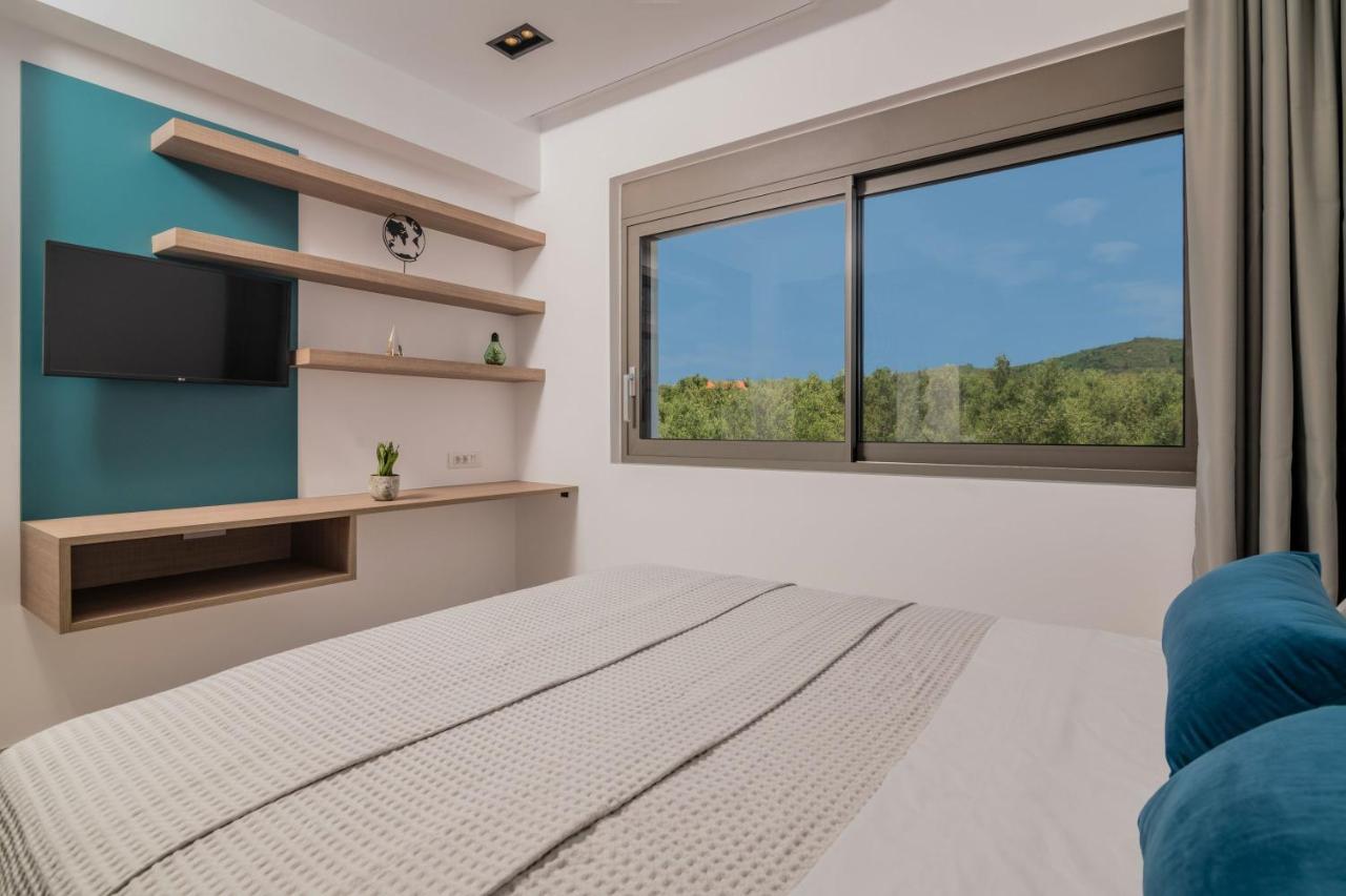 Villa Antonia - Luxurious Serenity With Private Pool, By Zantewize