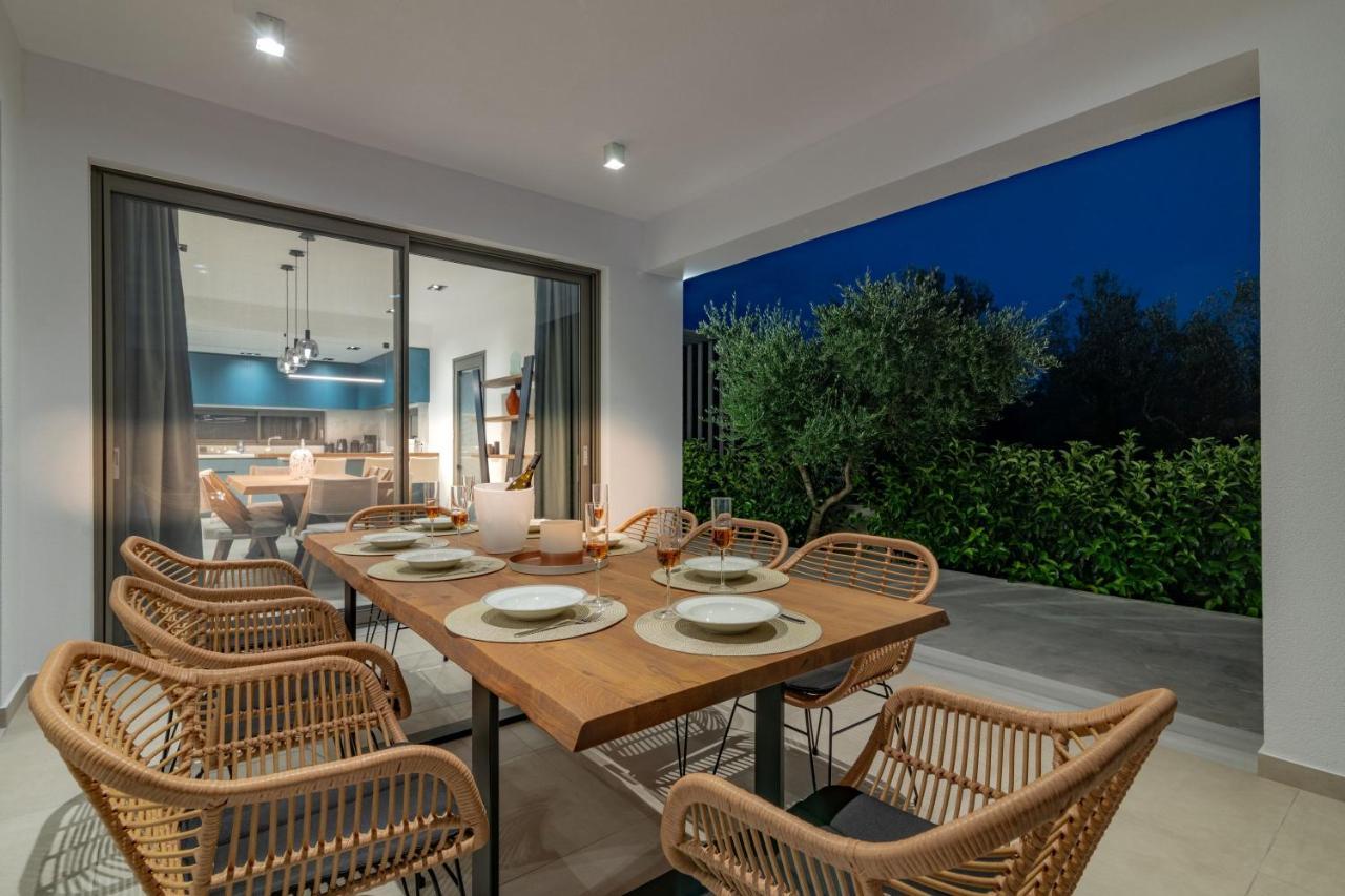 Villa Antonia - Luxurious Serenity With Private Pool, By Zantewize