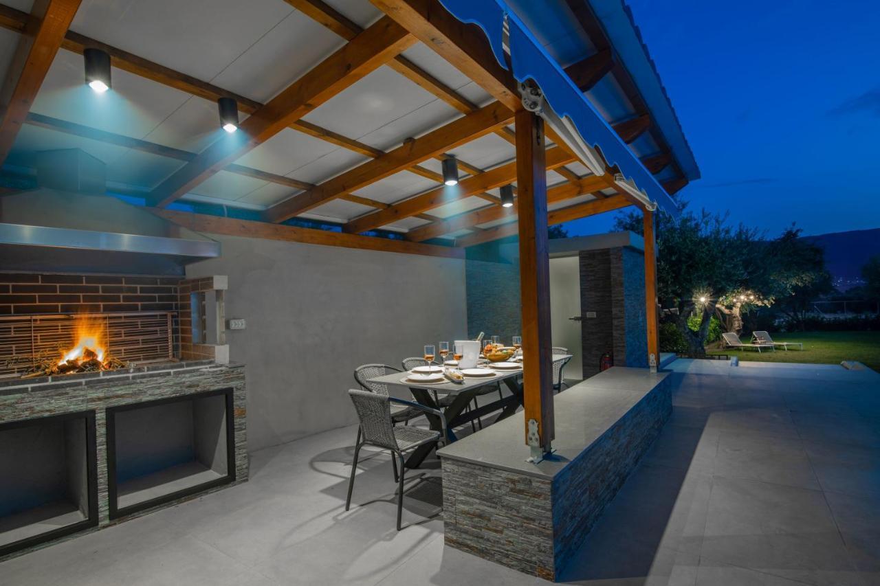 Antonia - Luxurious Serenity With Private Pool, By Zantewize