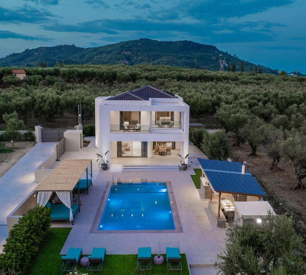 Villa Antonia - Luxurious Serenity With Private Pool, By Zantewize Kalipadhon