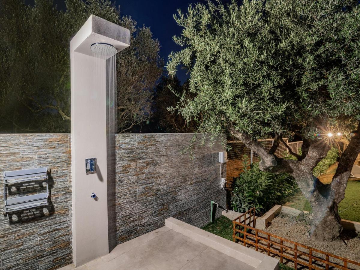 Villa Antonia - Luxurious Serenity With Private Pool, By Zantewize