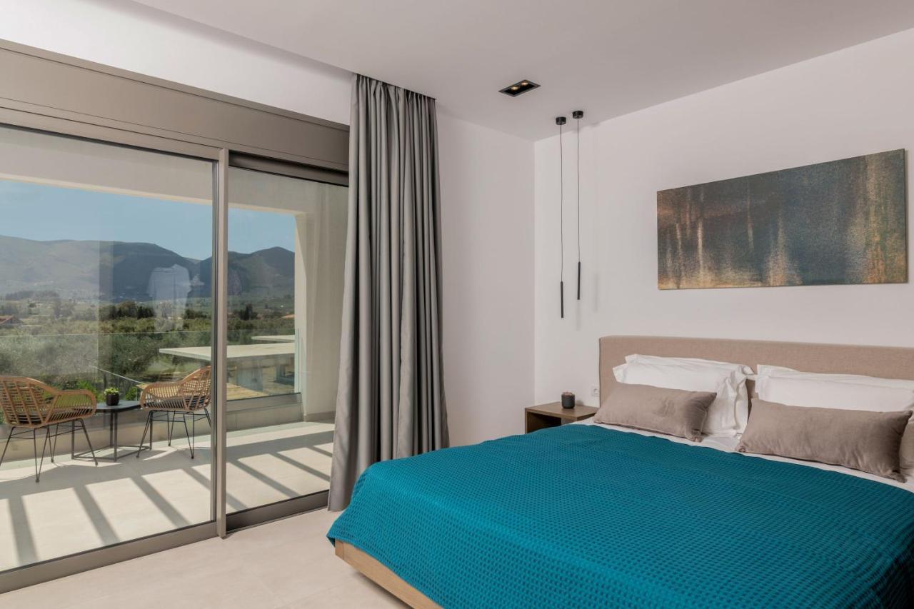 Antonia - Luxurious Serenity With Private Pool, By Zantewize Kalipádhon